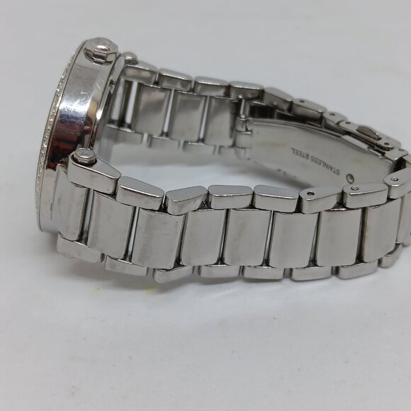Michael Kors MK-5088 Women's 39mm Stainless Steel MOP Dial Quartz Watch NEW BATT - Picture 5 of 11